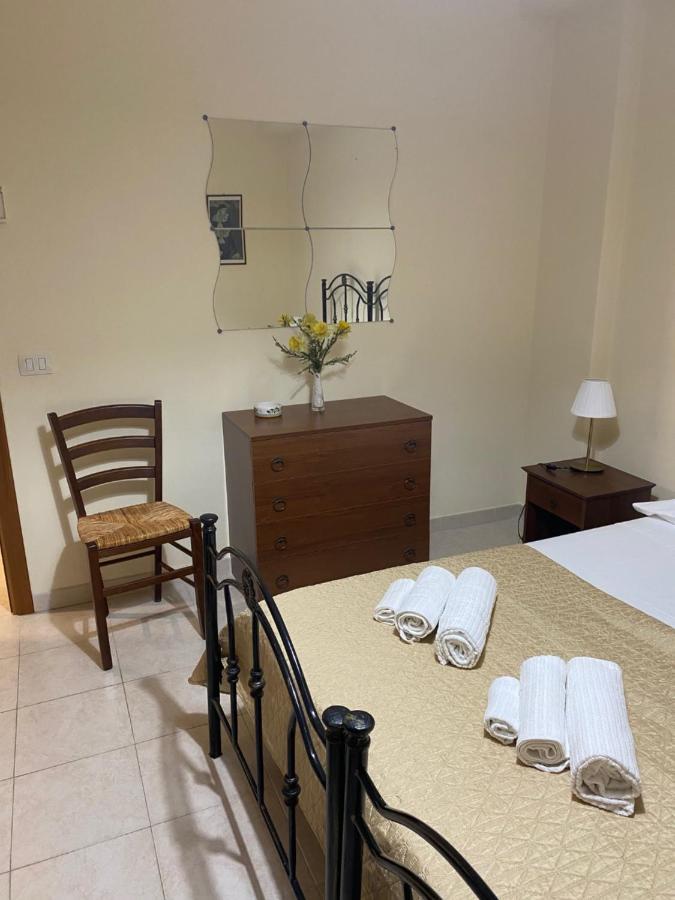 Casa Vacanze, A Due Passi Da Taormina Letojanni Ngoại thất bức ảnh